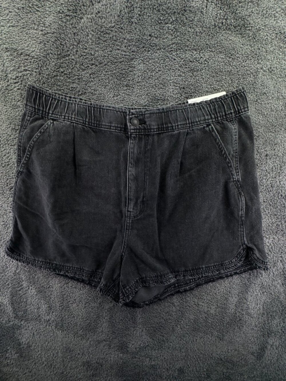 NWT American Eagle Dark Gray Shorts Elastic Waist Size 14 (32W) W/ Pockets